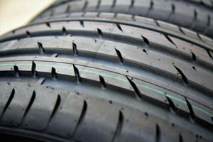 2-new-haida-hd927-225-40r19-zr-93w-xl-high-performance-tires-30.png