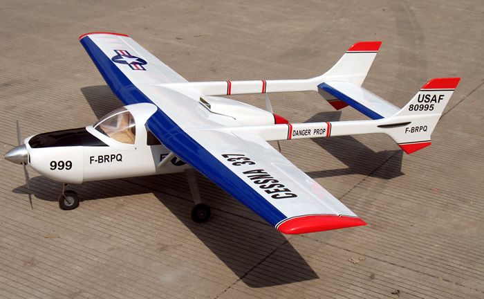 cessna-skymaster-81-remote-control-airplane-65.png