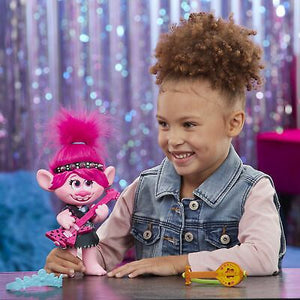 dreamworks-trolls-world-tour-pop-to-rock-poppy-singing-doll-with-2-different-39.png