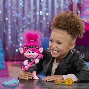 dreamworks-trolls-world-tour-pop-to-rock-poppy-singing-doll-with-2-different-41.png
