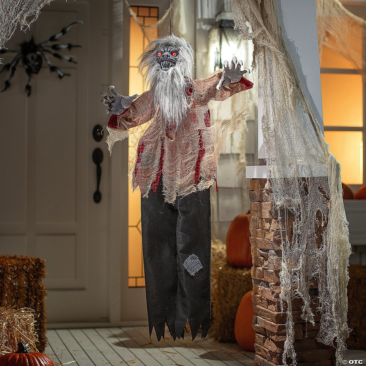 4 hanging animated tattered werewolf halloween decoration~atc00070-a03