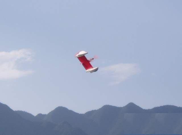hydrofoam-hydroflyer-flying-4-channel-foam-rc-boat-plane-78.png