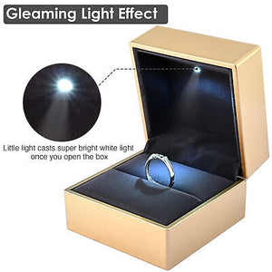 led-light-ring-box-golden-classic-jewelry-case-wedding-engagement-proposal-gift-40.png