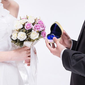 luxury-heart-shape-ring-box-led-light-jewelry-wedding-proposal-earring-gift-case-39.png