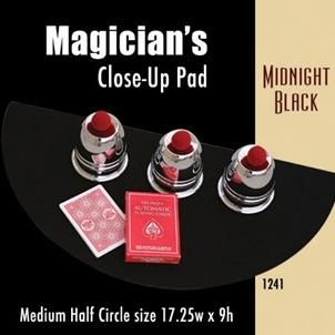 medium-half-circle-close-up-pad-midnight-black-17-25-x-9-35.png