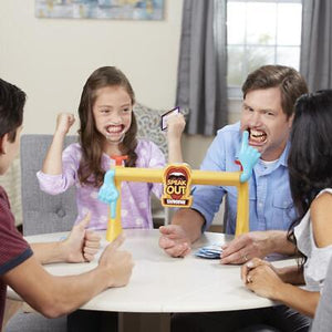 speak-out-showdown-the-electronic-mouthpiece-challenge-game-from-hasbro-gaming-41.png