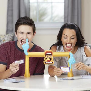 speak-out-showdown-the-electronic-mouthpiece-challenge-game-from-hasbro-gaming-43.png