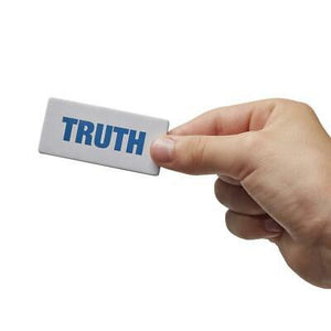 the-tonight-show-starring-jimmy-fallon-box-of-lies-party-game-41.png