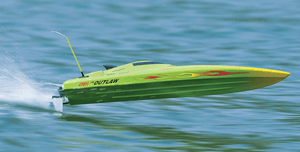 villainous-fast-outlaw-electric-rc-boat-w-racing-motor-69.png