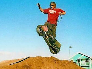 white-wheelman-50cc-skateboard-combines-great-looks-with-performance-102.png