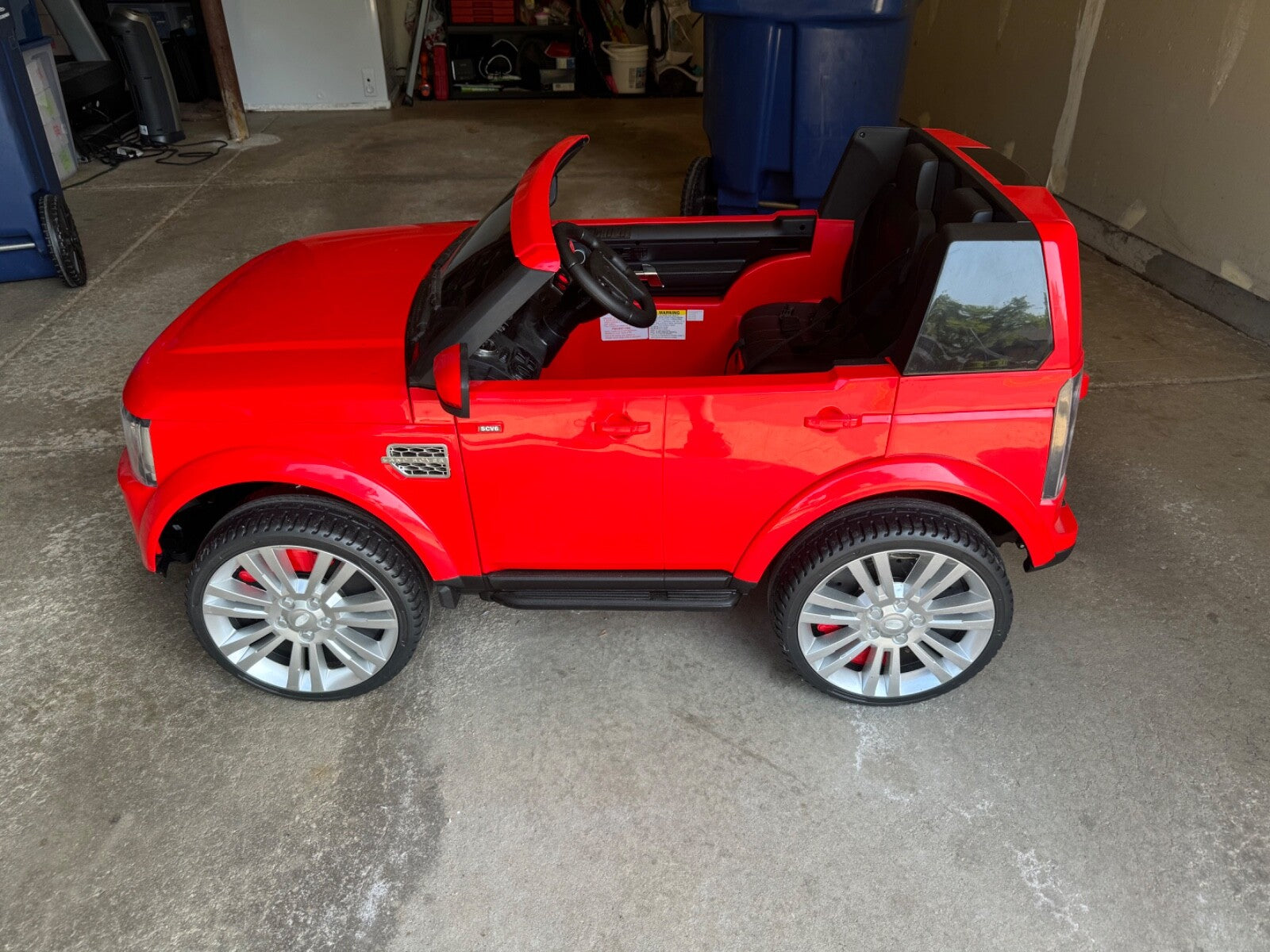 12V 3.7 MPH 2-Seater Licensed Land Rover Toy Car with Parent Remote Control Red Trend Times 3