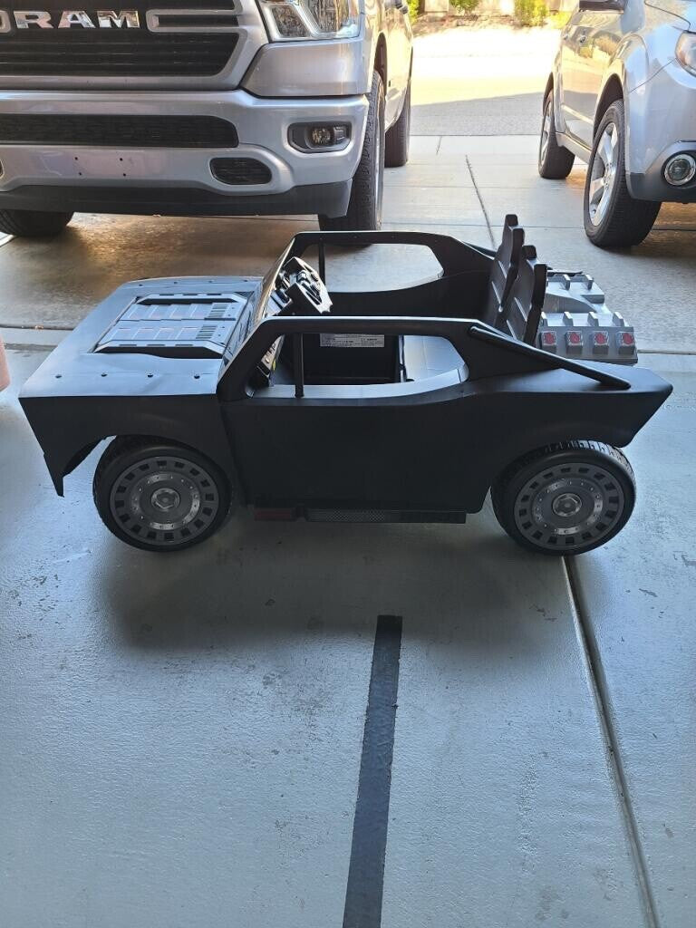 12V Battery-Powered Batman Batmobile Ride-On with Remote Control Trend Times 0