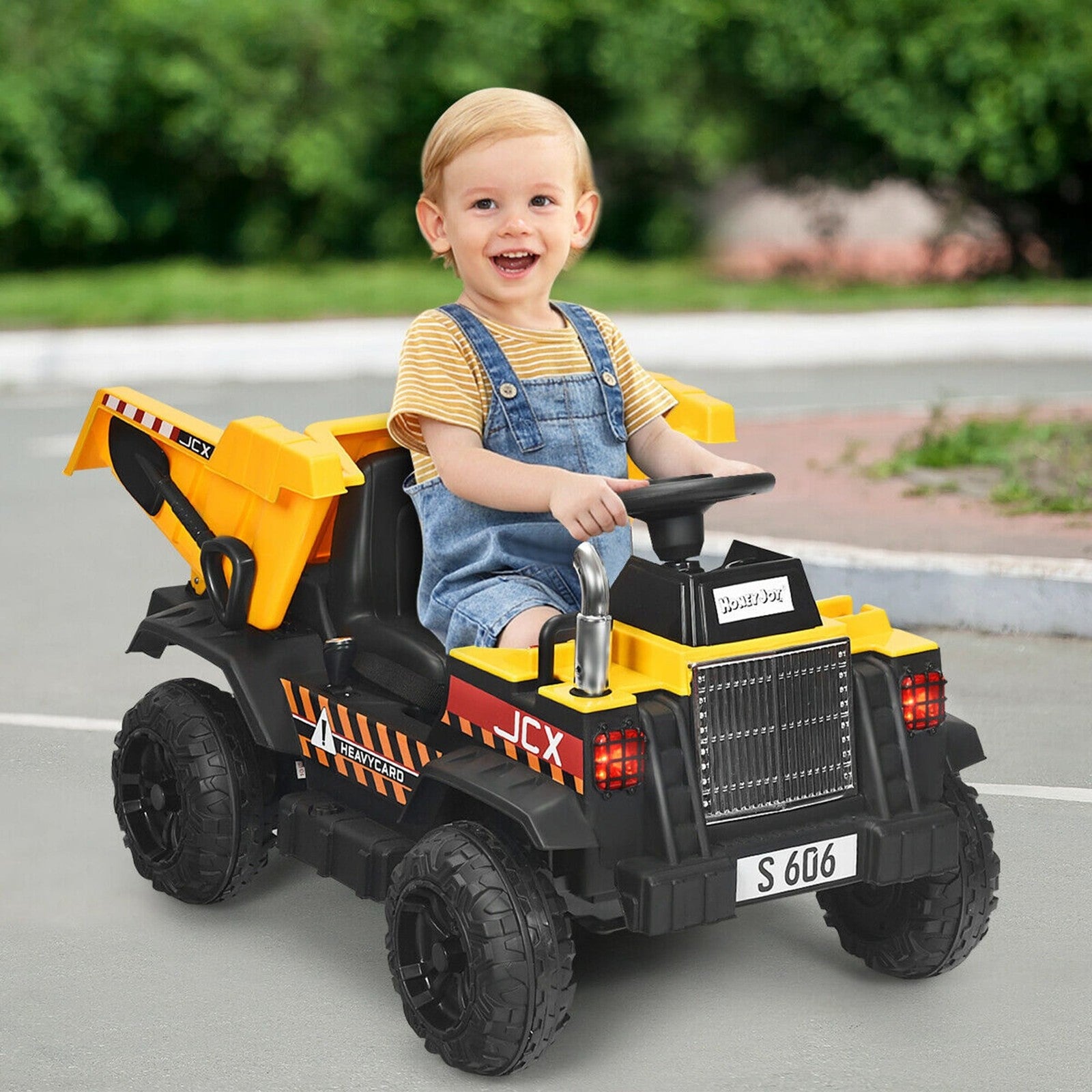 12V Battery Powered Kids Ride-On RC Dump Truck Construction Tractor Trend Times 1