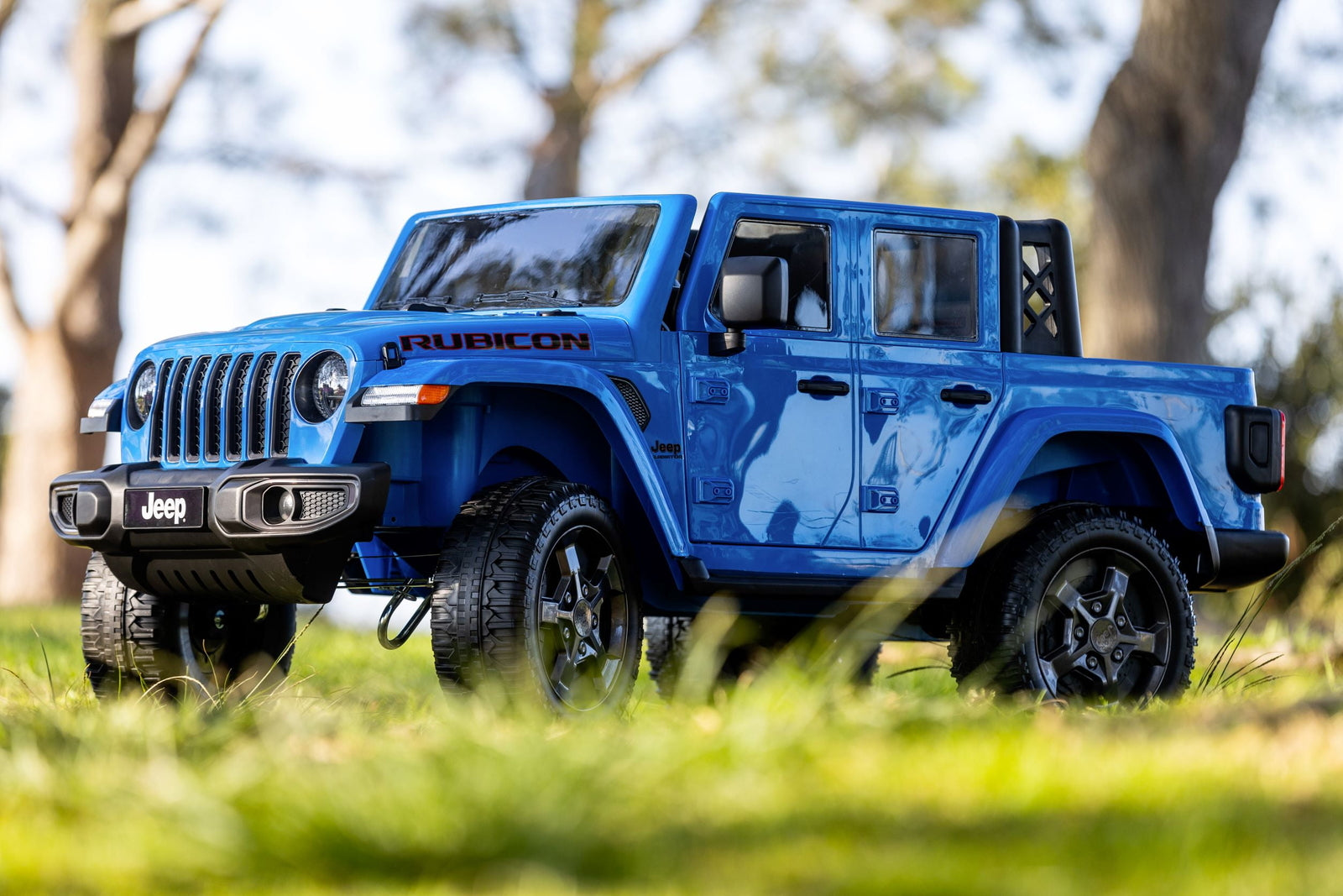12V Gladiator Rubicon Battery-Powered 2-Seater Ride-On Vehicle in Blue Trend Times 3