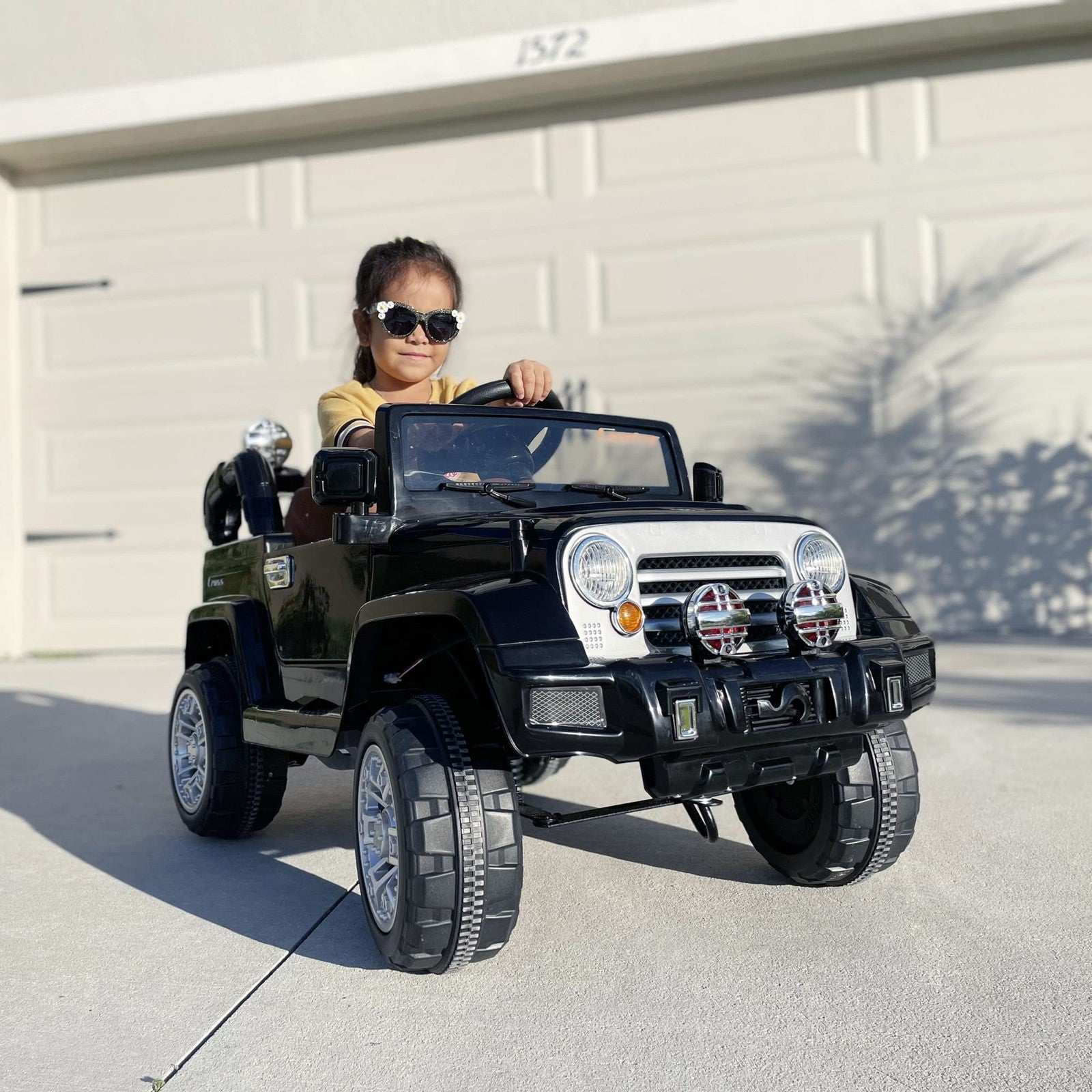 12V Kids Ride-On Off-Road Electric Truck with MP3 Connection and Working Horn Trend Times 1