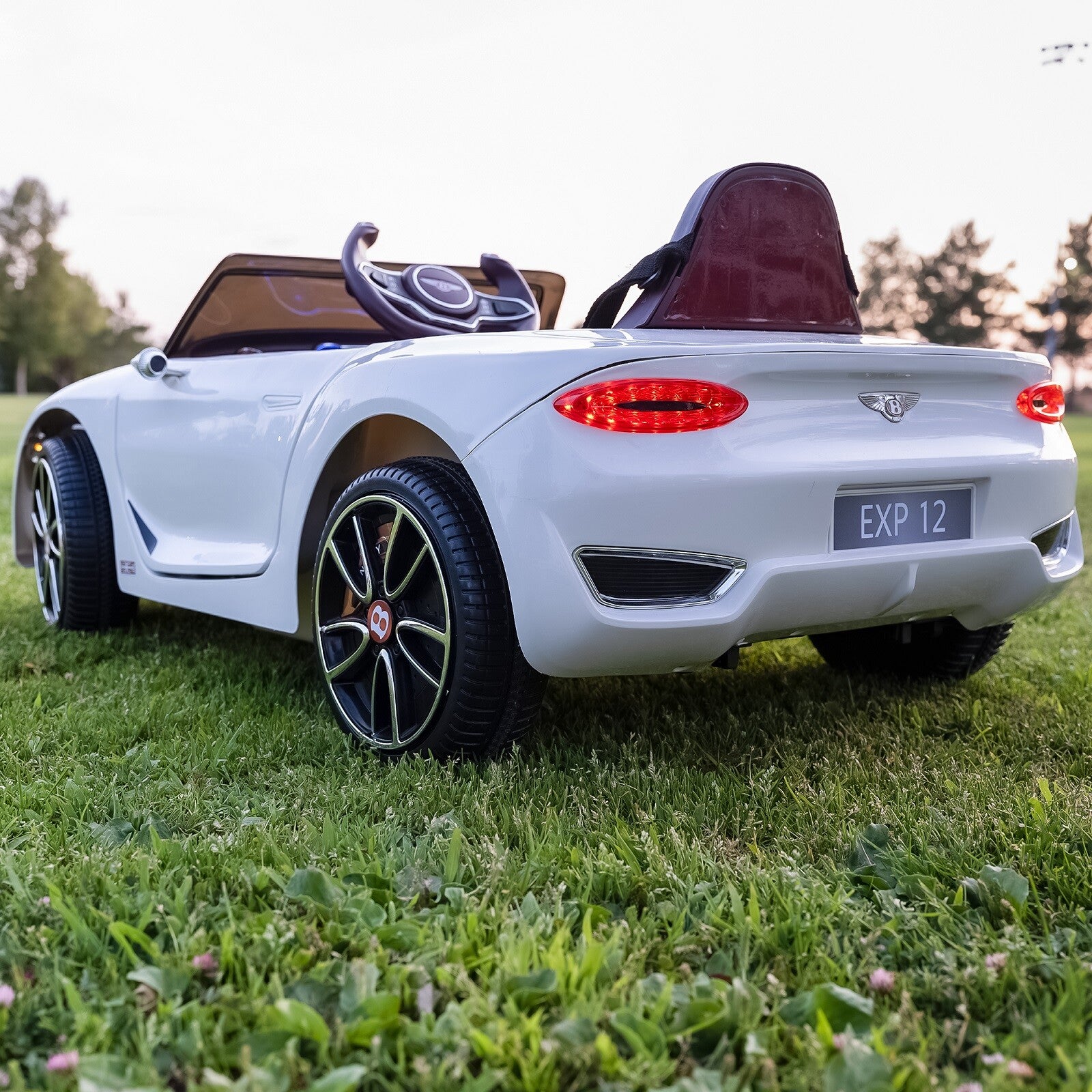 12V Licensed Bentley Style Kids Electric Ride-On Car Toy with LED Lights and Remote Control Trend Times 14