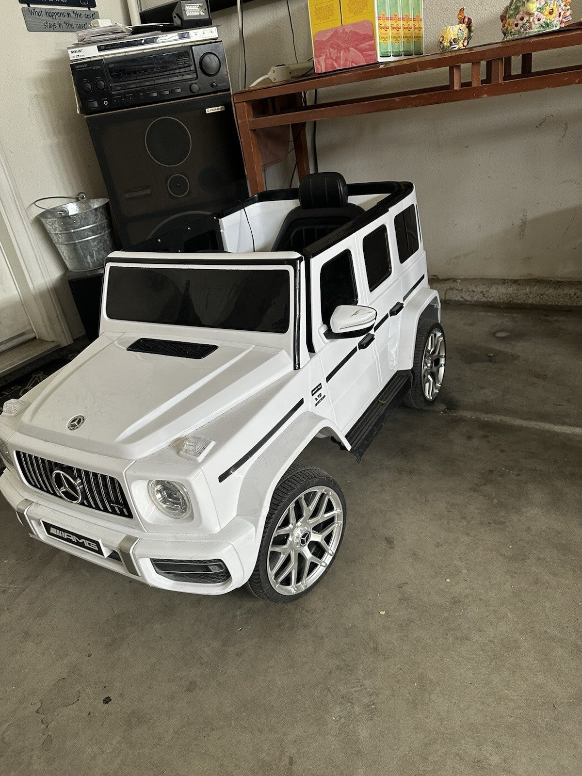 12V Licensed Mercedes Benz Kids Electric Ride-On Car with Music Trend Times 1