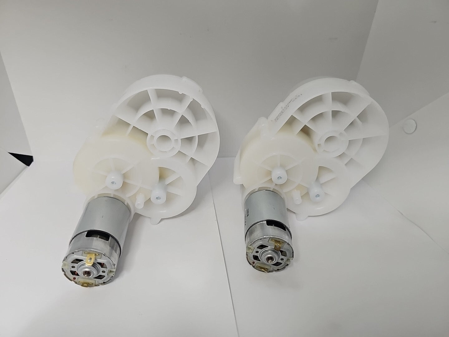 12V Motor and Gearbox Assembly for Children's Ride-On Peg Perego 12 Volt RZR Car Trend Times Variant 0
