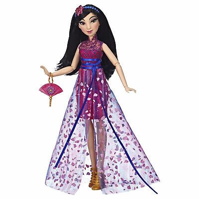 disney-princess-style-series-mulan-doll-in-contemporary-style-with-purse-and-52.png