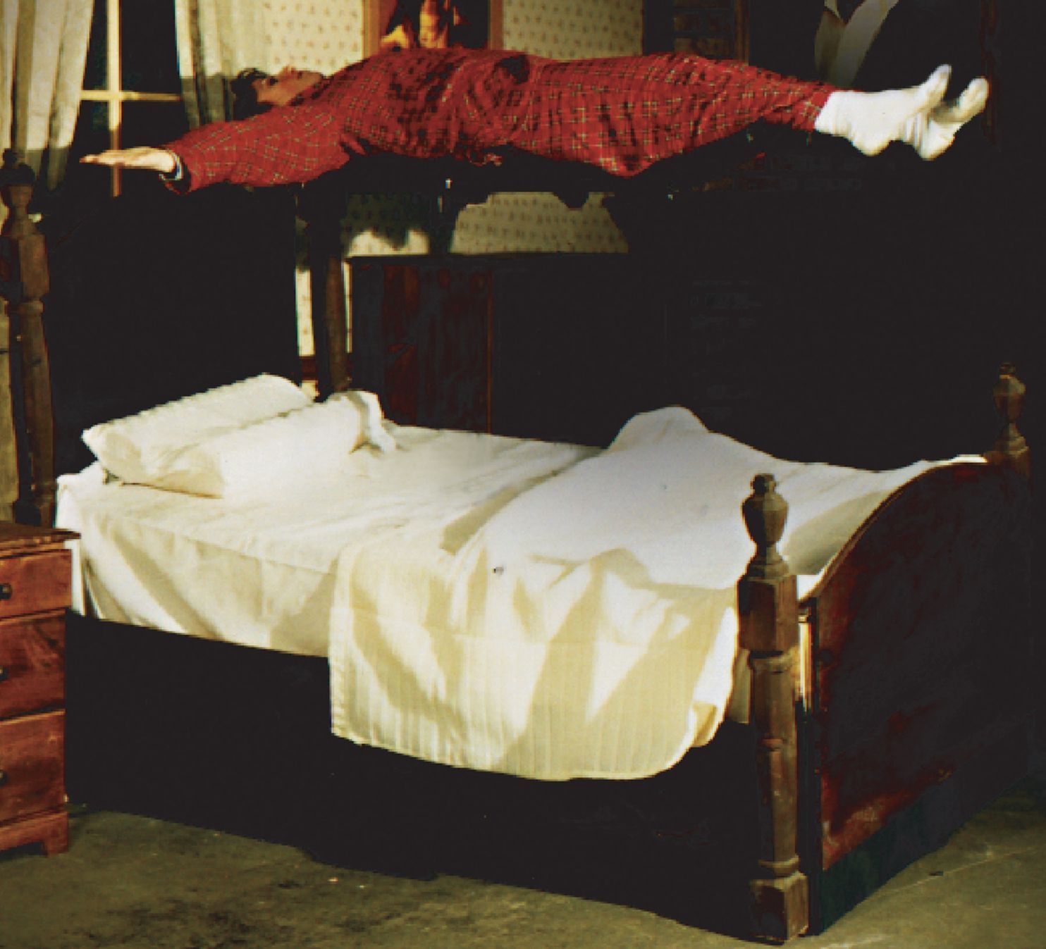 exorcist-bed-levitator-50.png