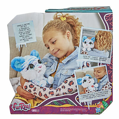 furreal-north-the-sabertooth-kitty-interactive-pet-toy-40.png