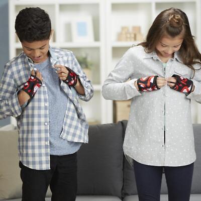 get-a-grip-game-the-no-thumb-challenge-game-from-hasbro-gaming-68.png