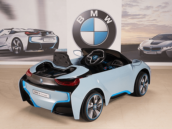 magic-cars-bmw-i8-ride-on-on-rc-car-for-children-w-leather-seat-71.png
