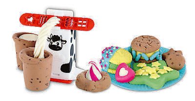 play-doh-kitchen-creations-milk-and-cookies-set-72.png