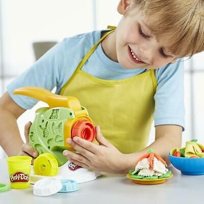 play-doh-kitchen-creations-noodle-makin-mania-42.png