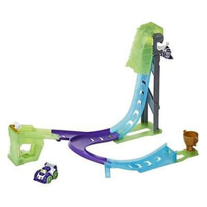 playskool-heroes-transformers-rescue-bots-flip-racers-blurr-reverse-raceway-35.png