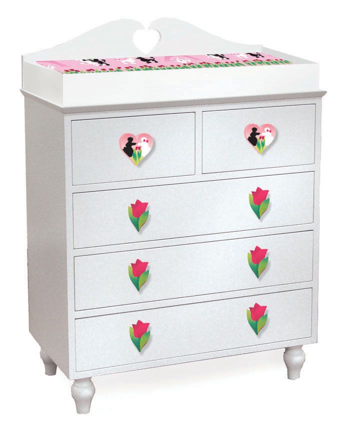 poodles-in-paris-chest-33.png