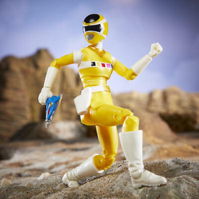 power-rangers-lightning-collection-in-space-yellow-ranger-6-inch-premium-45.png