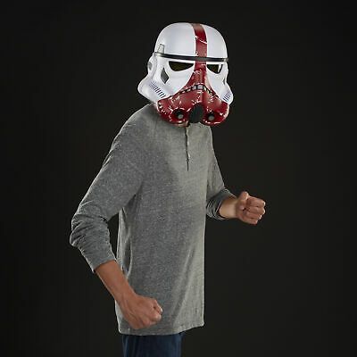 star-wars-mandalorian-incinerator-stormtrooper-premium-electronic-helmet-38.png