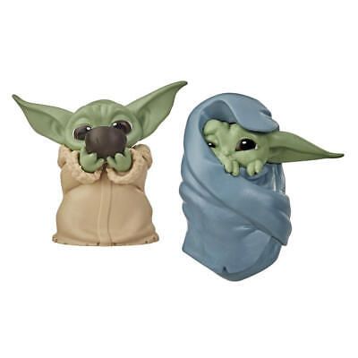 star-wars-the-bounty-collection-the-child-collectible-toys-baby-yoda-sipping-39.png