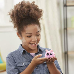 yellies-biscuit-bun-voice-activated-bunny-pet-toy-44.png