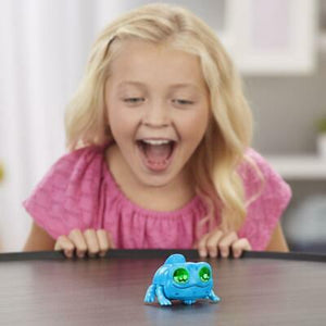 yellies-echo-gecko-voice-activated-lizard-pet-toy-42.png