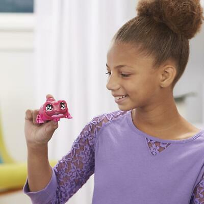 yellies-lizabelle-voice-activated-lizard-pet-toy-44.png
