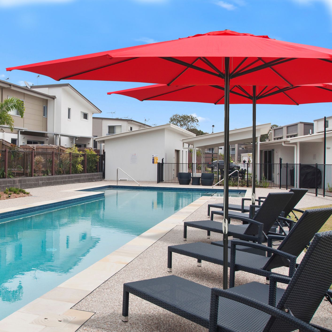 yescom-7-5-9-10-13-15-red-outdoor-patio-umbrella-market-yard-garden-shade-no-tilted-13ft-8-rib-red-43.png