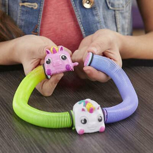 zoops-electronic-twisting-zooming-climbing-toy-rainbow-unicorn-pet-toy-41.png